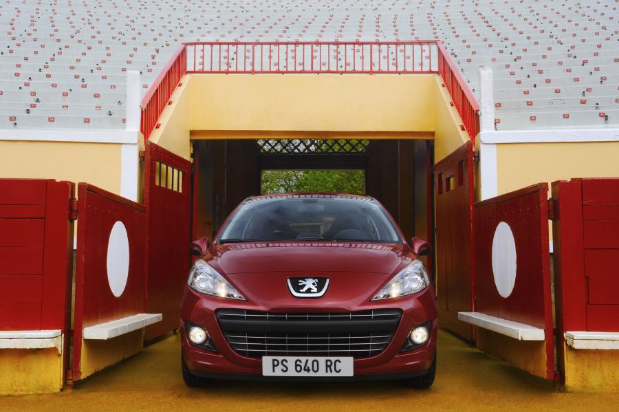  Peugeot 207 RC 2010 года  (фото 24 из 27)